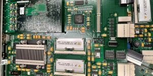 recupero schede elettroniche scarti hard disk